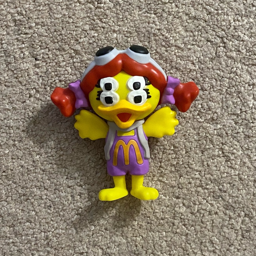 🍟McDonald’s Limited Edition Cactus Plant Flea Market Birdie Collectible🍟